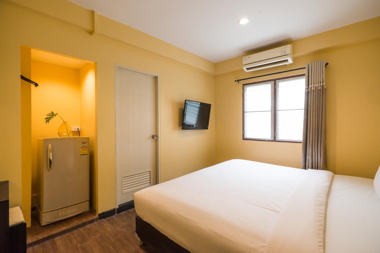 The Corner Ratchada Hotell Bangkok Exteriör bild