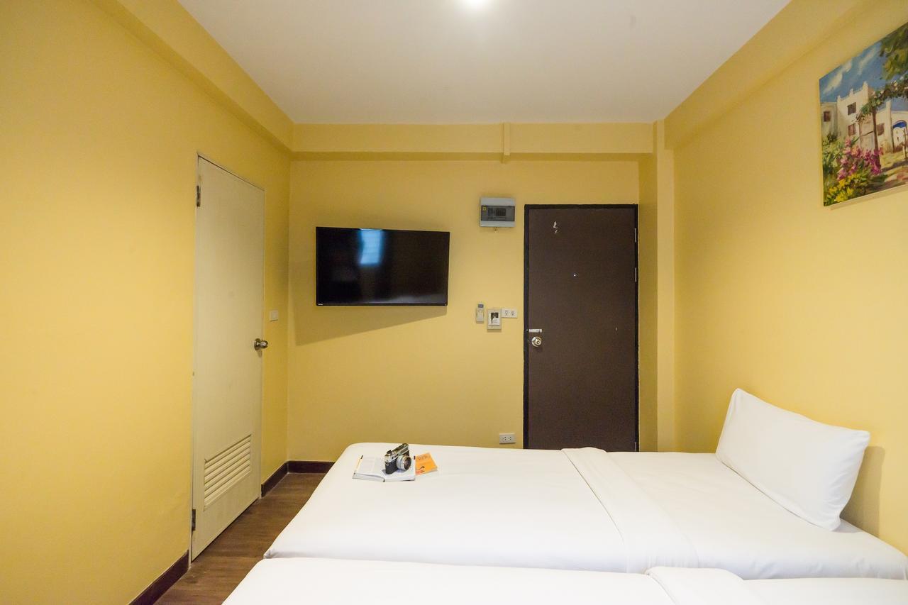 The Corner Ratchada Hotell Bangkok Exteriör bild