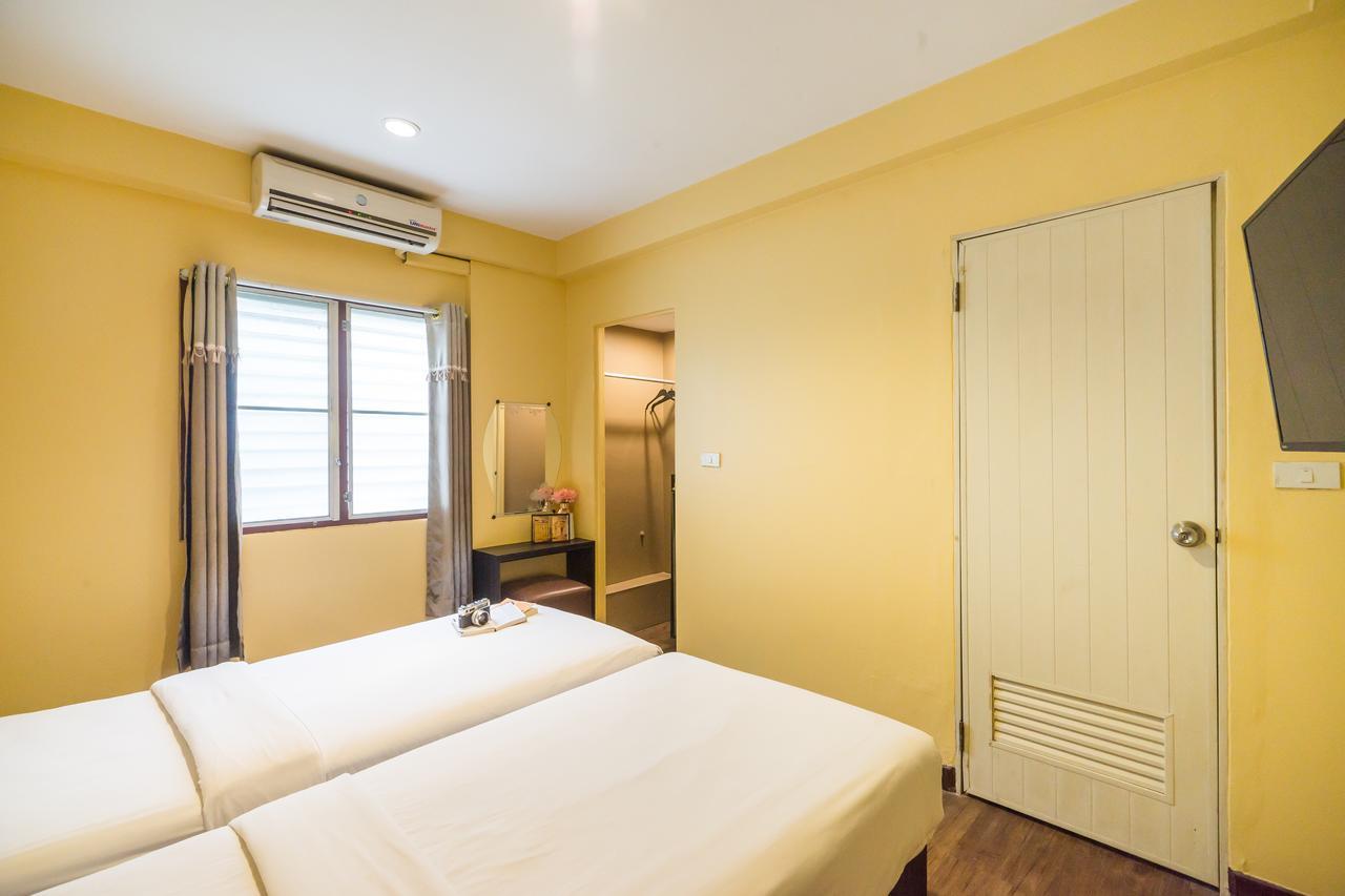 The Corner Ratchada Hotell Bangkok Exteriör bild
